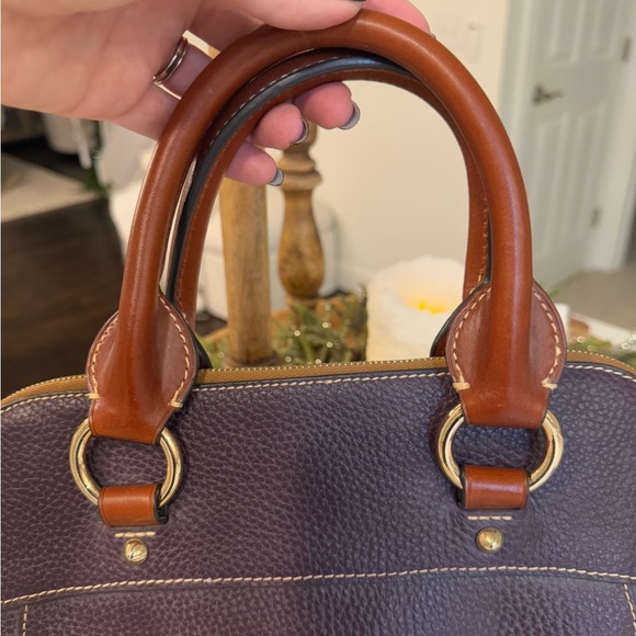 Dooney and bourke crossbody - Picture 5 of 8